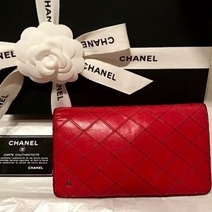 Auth  CHANEL Double Stitch Quilted Bifold Wallet